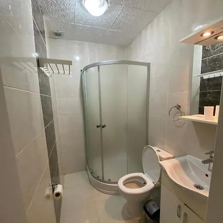 Pelit Adalar